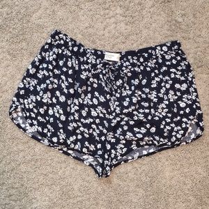 Abercrombie and Fitch floral summer soft shorts